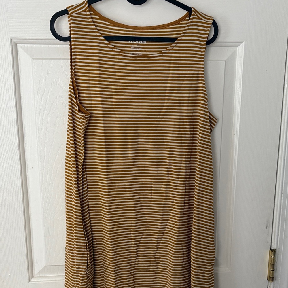 Wool& camellia dress